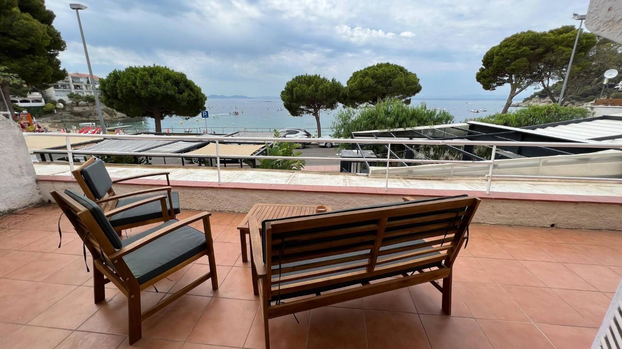 Precioso Apartamento Moderno En Primera Linea Del Mar Av-11 罗萨斯 外观 照片